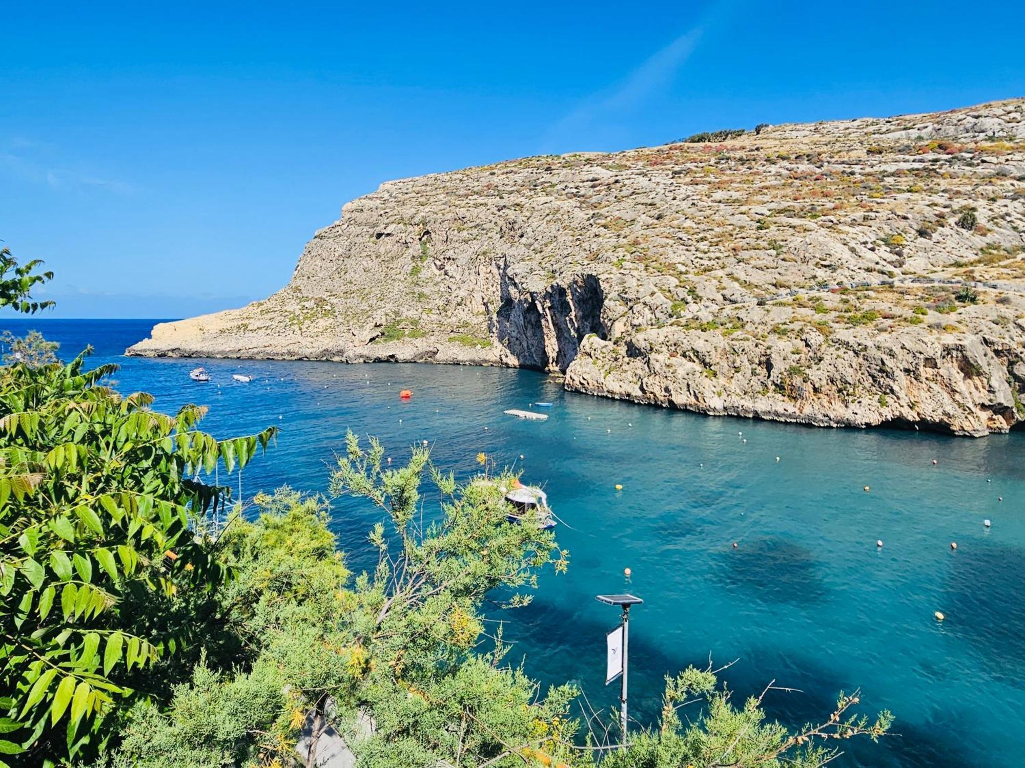 Seaside Apartment In The Heart Of Xlendi Gozo Bagian luar foto